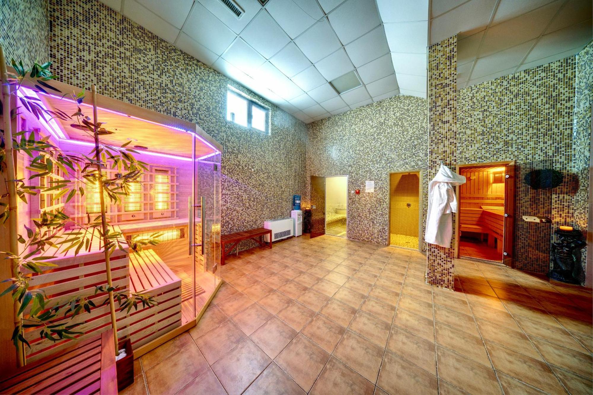 Oak Residence Hotel & Relax Smolyan Exterior photo