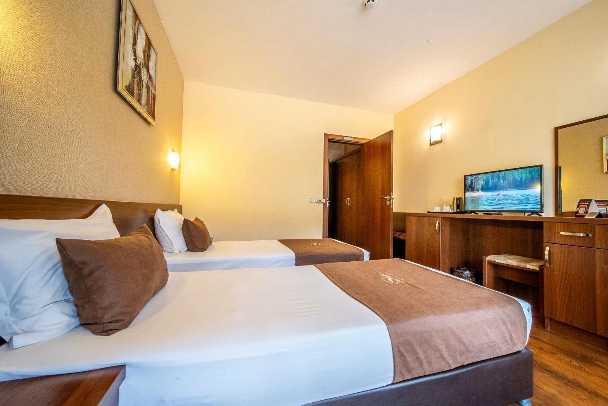 Oak Residence Hotel & Relax Smolyan Exterior photo